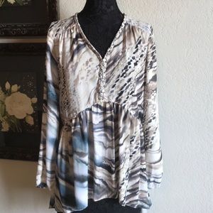 High low long sleeve blouse in soft pastels